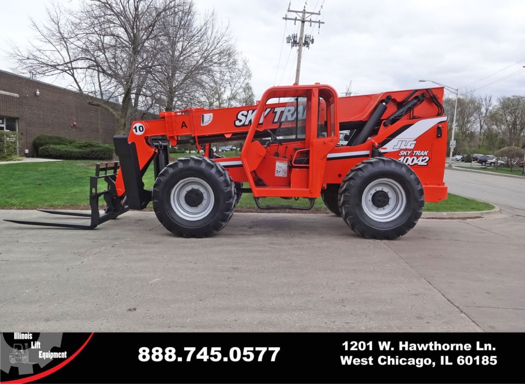 2006 SKYTRAK 10042 TELEHANDLER ON SALE IN CONNECTICUT