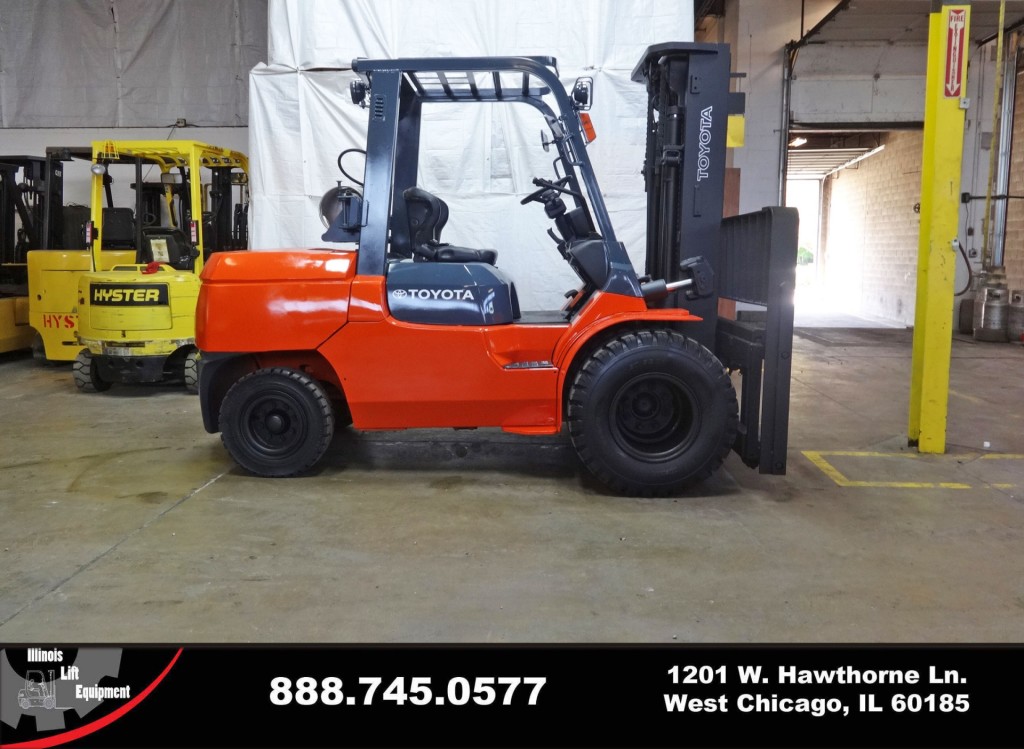 2002 Toyota 7FGAU50 Forklift On Sale in Connecticut