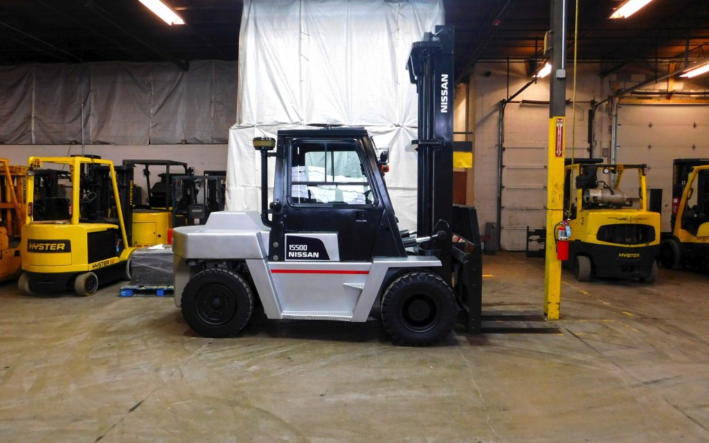  2005 Nissan VF05H70V Forklift on Sale in Connecticut