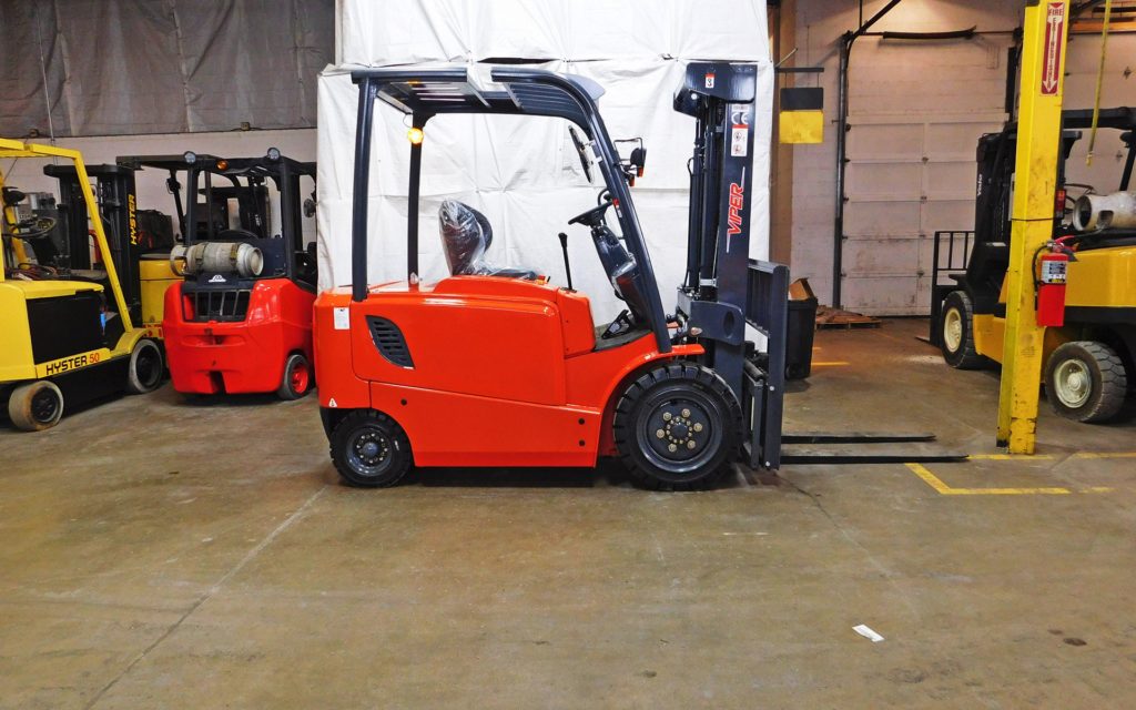  2016 Viper FB35 Forklift on Sale in Connecticut