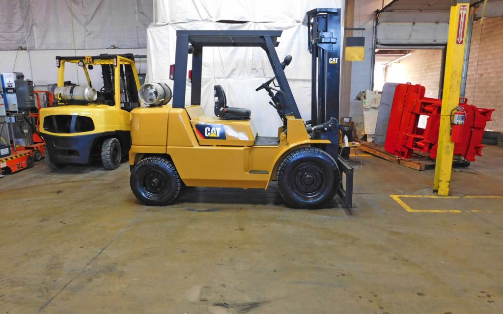  2004 Caterpillar GP40K Forklift on Sale in Connecticut