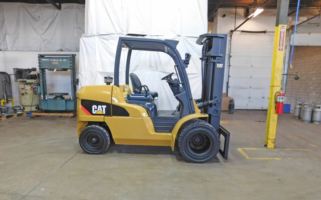  2010 Caterpillar PD10000 Forklift on Sale in Connecticut