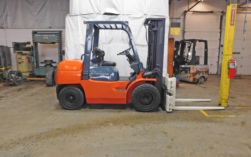  2012 Toyota 7FDU35 Forklift On Sale in Connecticut